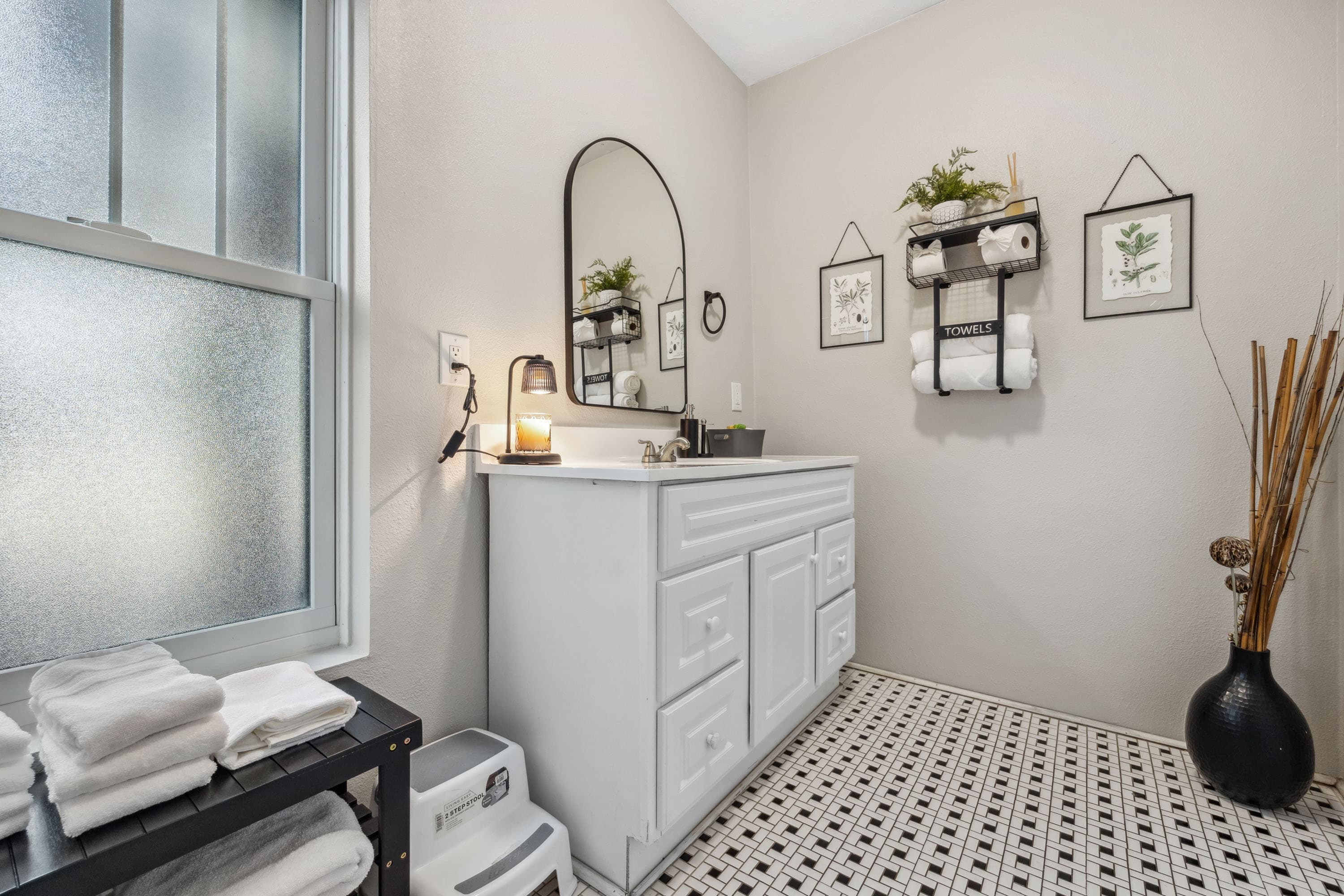 Photo of The McKinney HideAway Bungalow - 251A1669