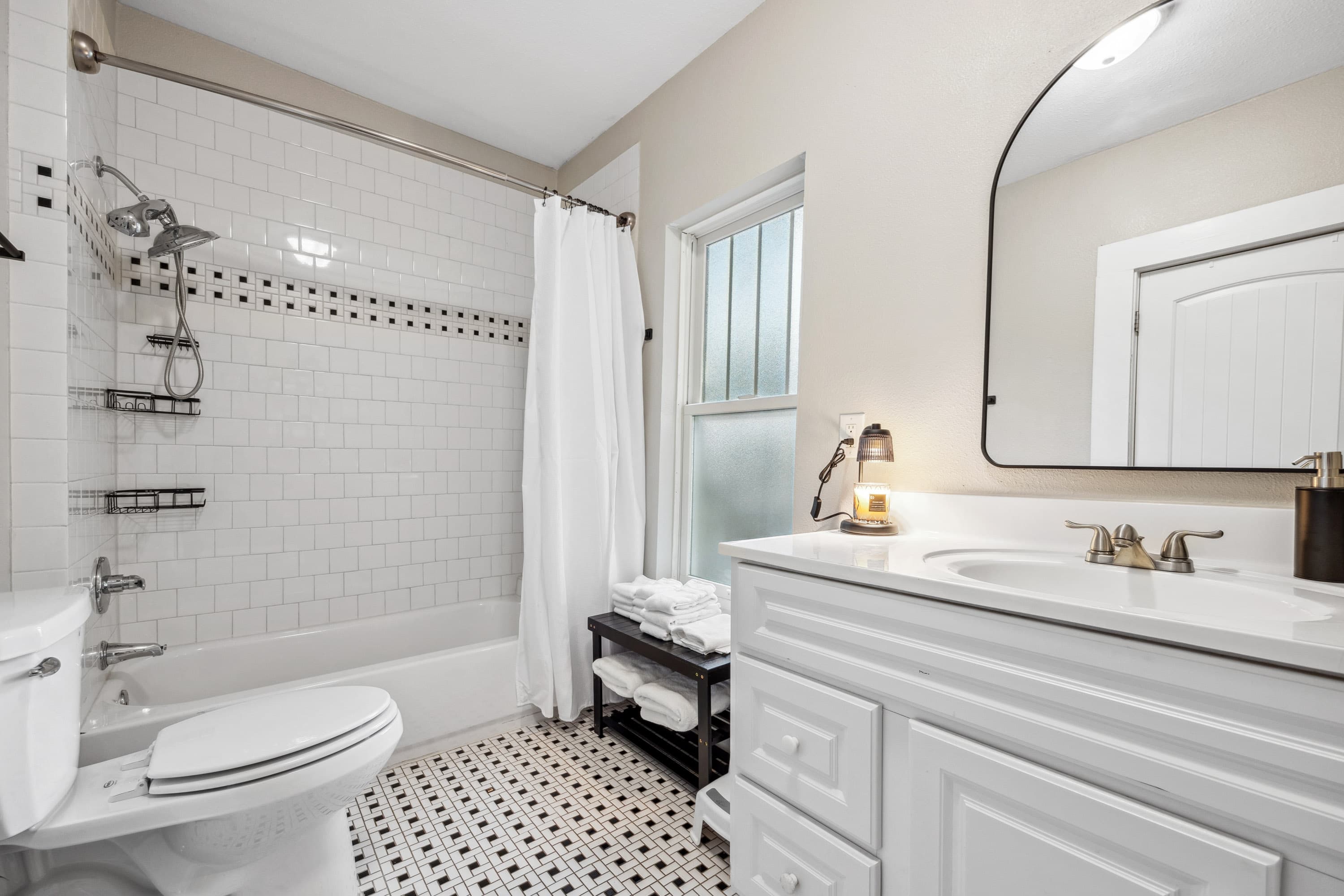 Photo of The McKinney HideAway Bungalow - 251A1679